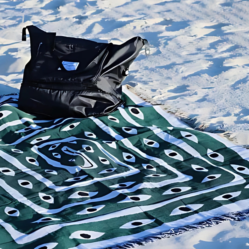 Reversible Cotton Throw Blanket with Snake Eye Pattern and Tassel Edges, Green and Cream