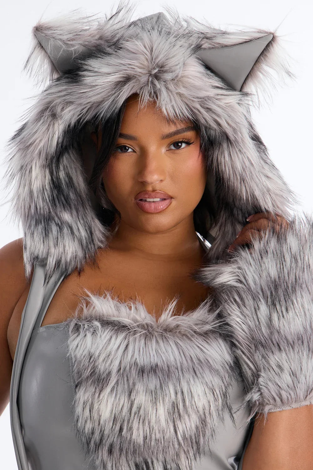 Character Inspired Set with Plush Details and Handwear
