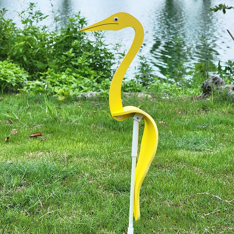 Spinning Bird Ornament with Swivel Hook and Stainless Steel Construction for Gardens