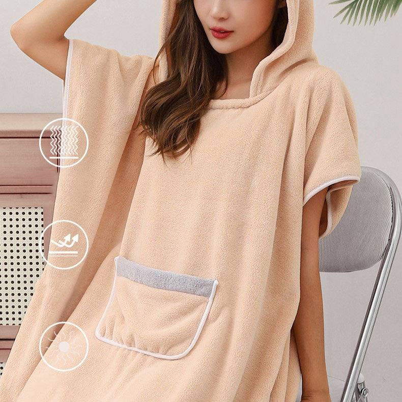 Soft Absorbent Hooded Bathrobe for Warmth and Comfort
