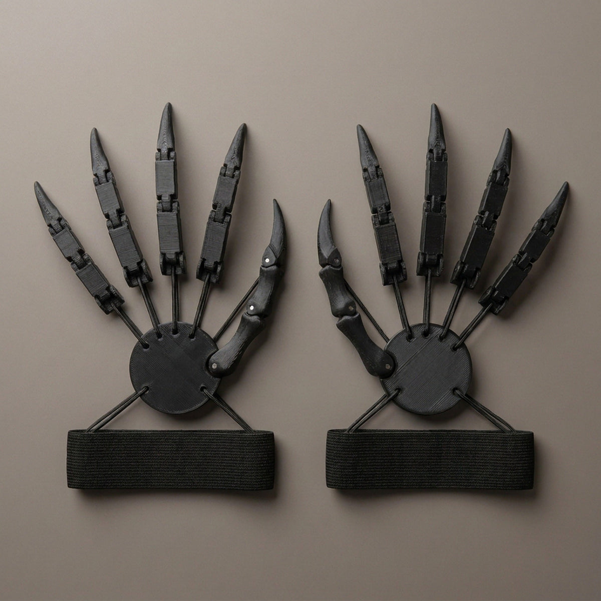 Articulated Claw Finger Extensions Costume Accessory in Black or Bone
