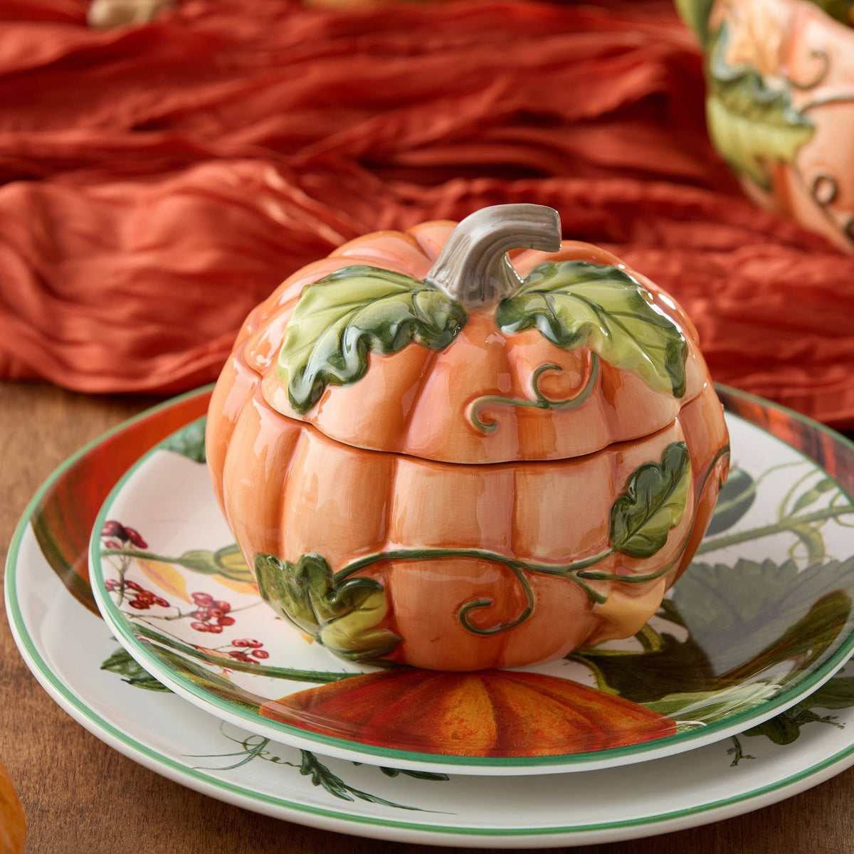 Harvest Soup Bowls with Pumpkin Lids and 24 Ounce Capacity Set of 2 for Cozy Meals