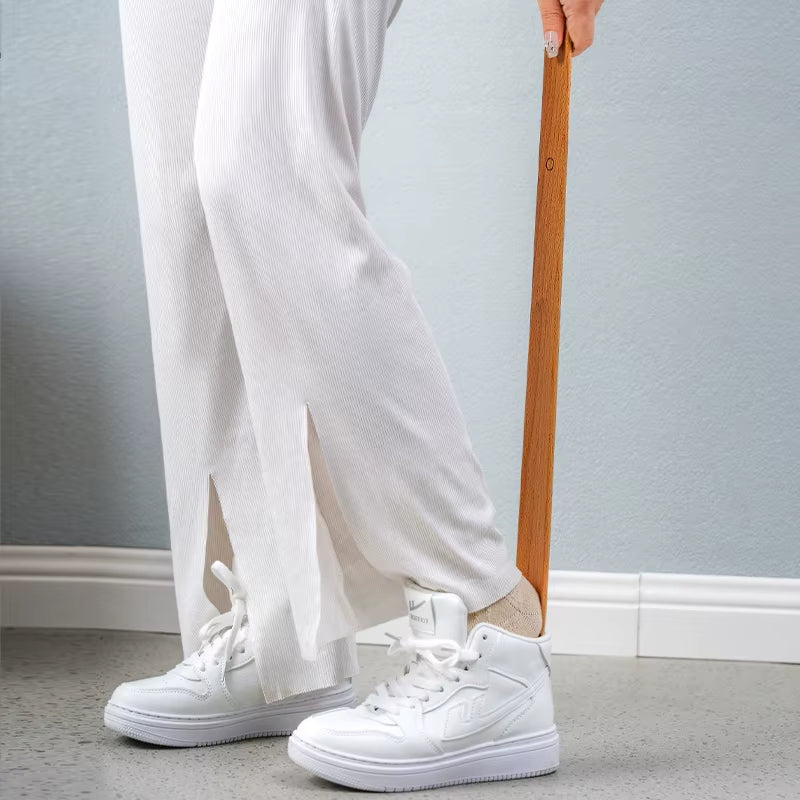 Extra Long Shoe Horn with Grip Handle and Heel Guide, 23.6 In