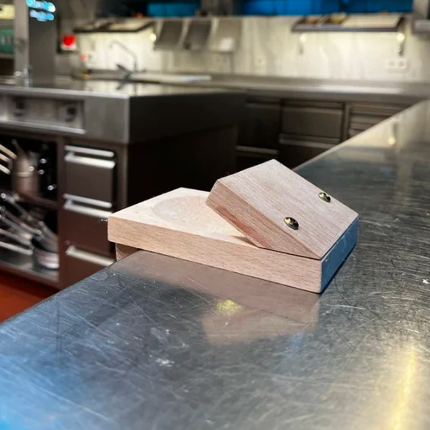 Wood Oyster Shucking Clamp for Quick and Secure Oyster Opening