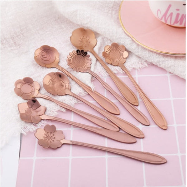 Stainless Steel Teaspoon Set with Floral Handle Design, 8-Piece