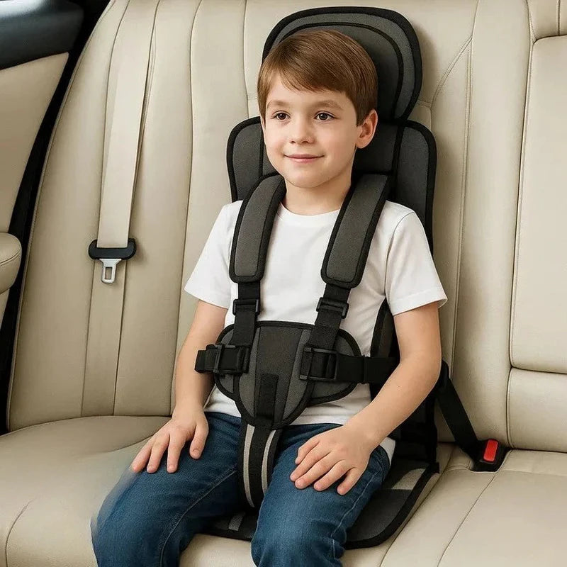 Foldable Travel Child Seat with Five-Point Harness for Cars and Trips