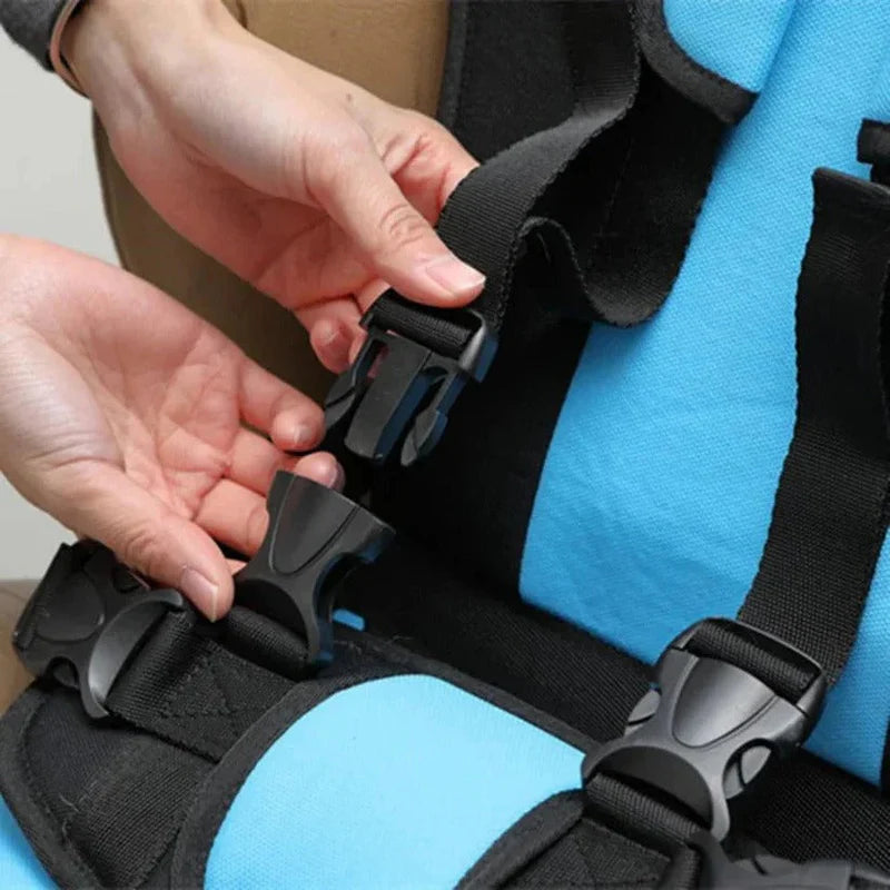 Foldable Travel Child Seat with Five-Point Harness for Cars and Trips