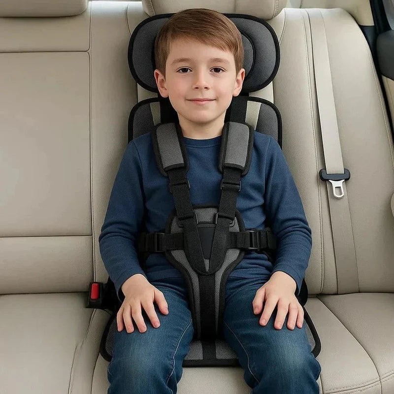 Foldable Travel Child Seat with Five-Point Harness for Cars and Trips