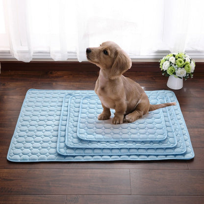 Dog Cooling Mat with Breathable Ice Silk and Washable Surface