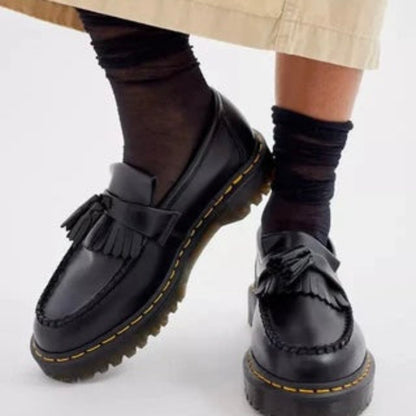Oxford Leather Loafers with Tassel and Old Money Style