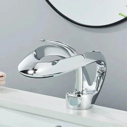 Modern Bathroom Sink Faucet Waterfall Brass Design