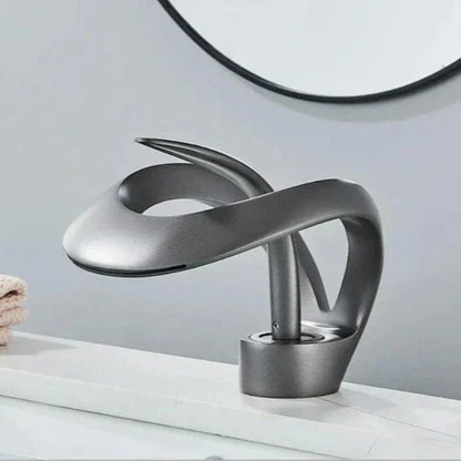 Modern Bathroom Sink Faucet Waterfall Brass Design
