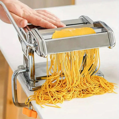 Manual Pasta Maker with Six Thickness Settings and Dual Cutting Heads