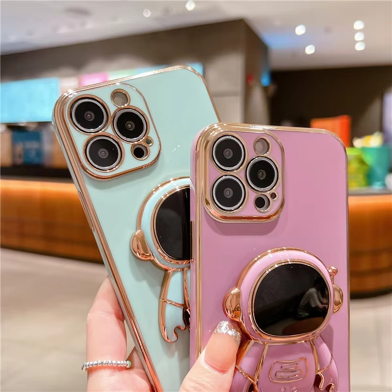 Phone Case with Foldable Astronaut Kickstand and Adjustable Viewing Angles