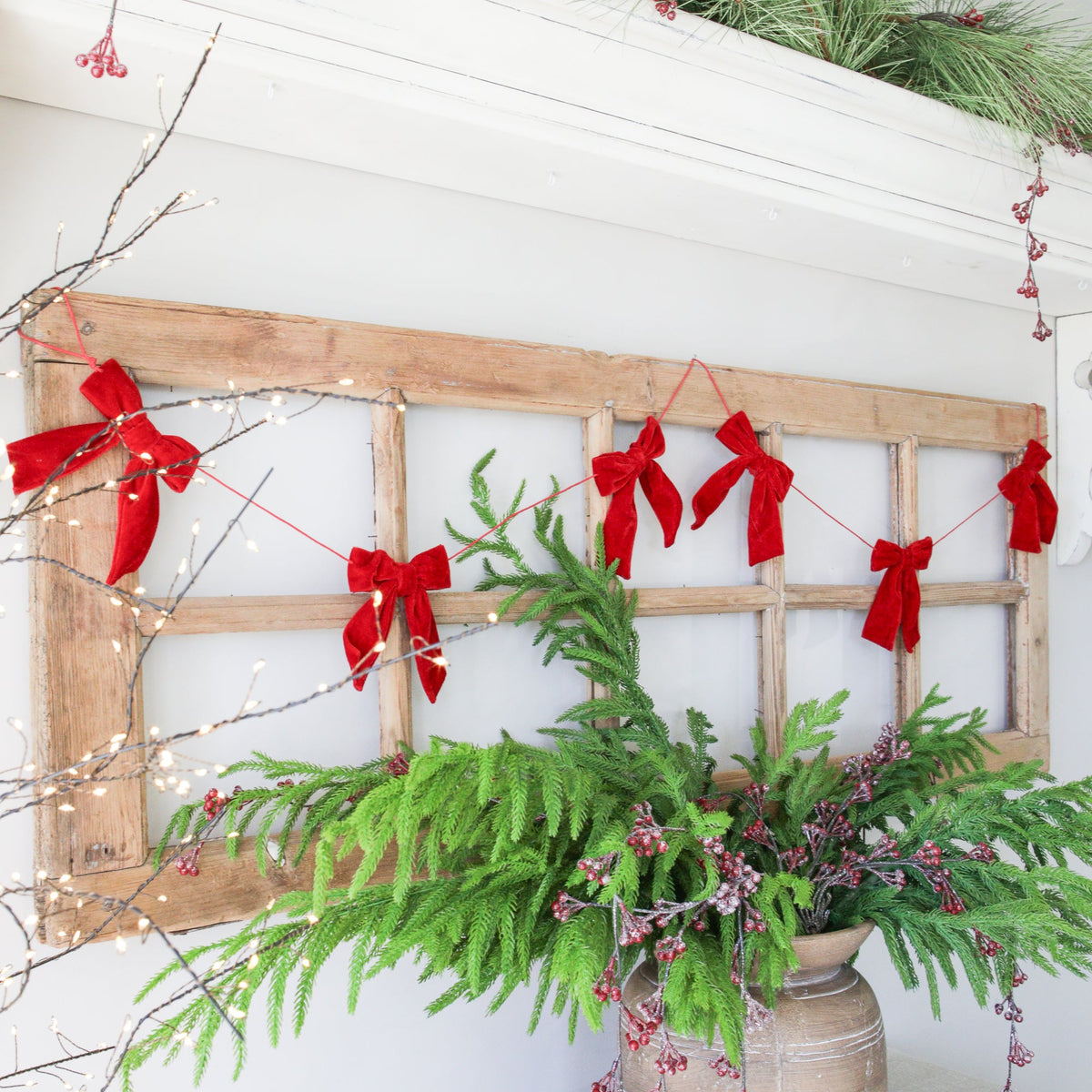 Red Velvet Bow Garland with Lightweight Cord Design for Home Decor 5 Feet