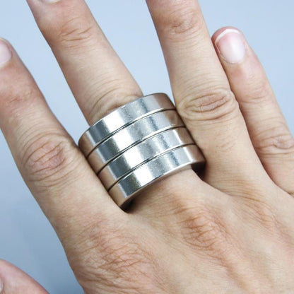 Folding Finger Ring with Metal Frame and Tactile Feedback, Silent Operation