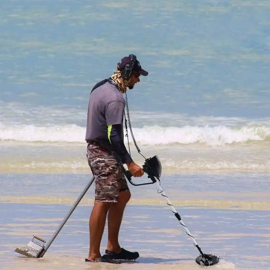 Underground Metal Detector with Waterproof Coil and Dual Search Modes