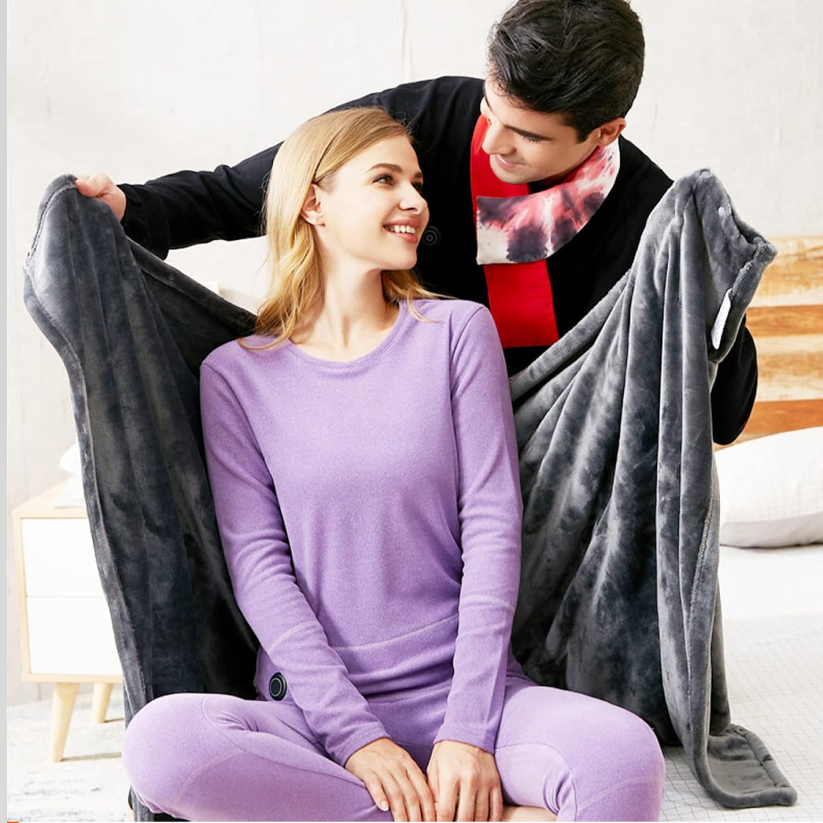 Portable Heated Shawl with Rapid Heating and Zipper Closure, Machine Washable