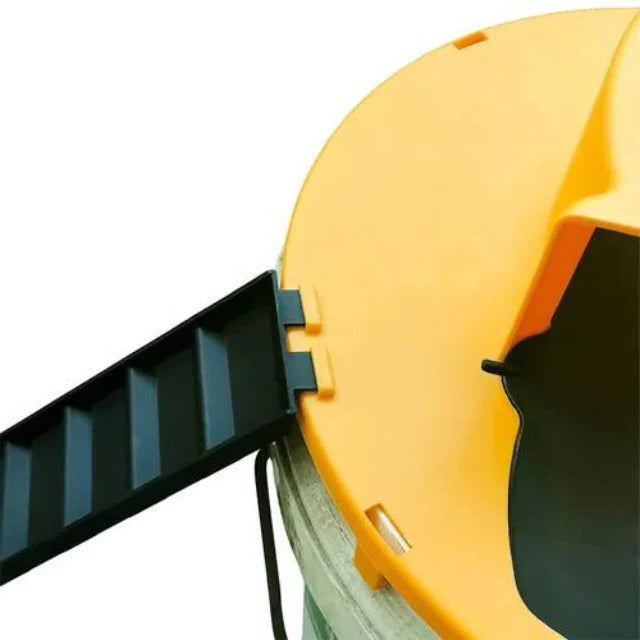Bucket Lid Mouse and Rat Trap with a Flip and Slide Cover, Two Ladders and an Auto Reset for a 5 Gallon Bucket
