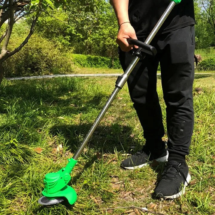 Lawn Trimmer with Cordless Operation