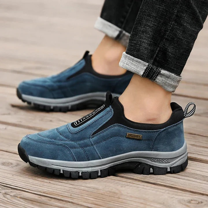 Hiking and Walking Shoes With Cushioned Insole and Rubber Outsole