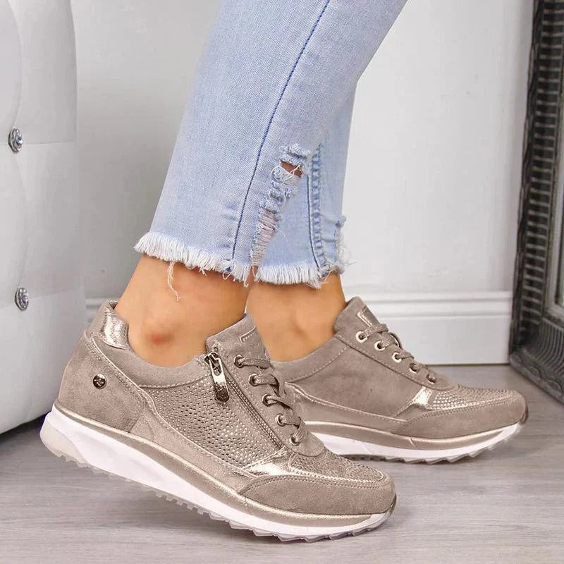 Orthopedic Leisure Shoes with Supportive Footbed