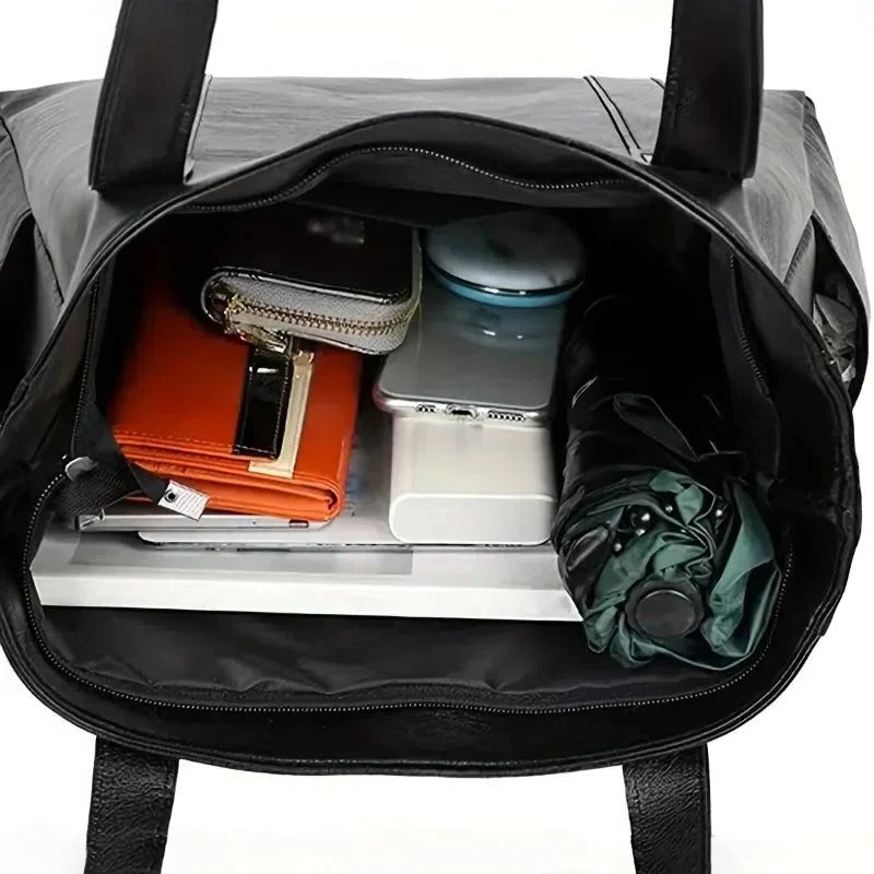 Retro Leather Shoulder Bag with Smooth Finish