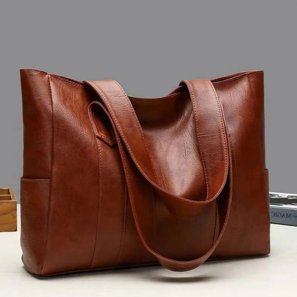 Retro Leather Shoulder Bag with Smooth Finish