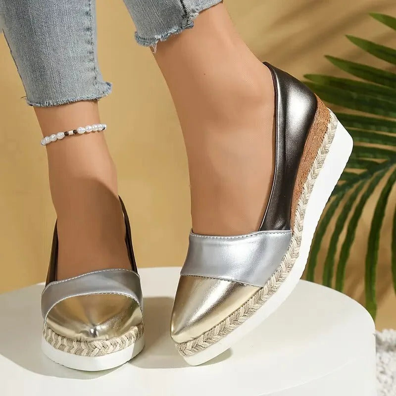 Lightweight Wedge Sandals with Cushioned Insole and Adjustable Strap