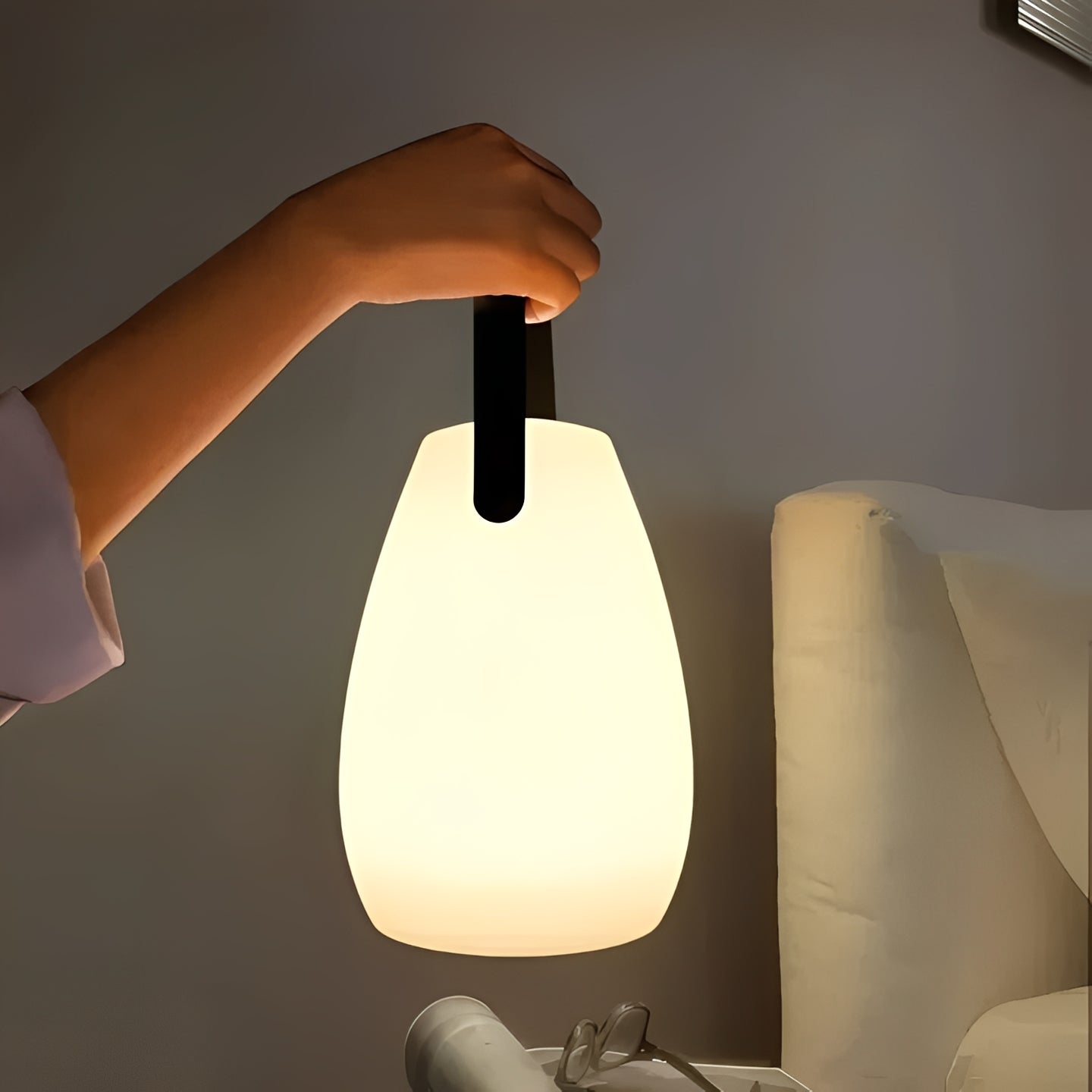 Waterproof Cordless LED Lamp for Tabletop Use