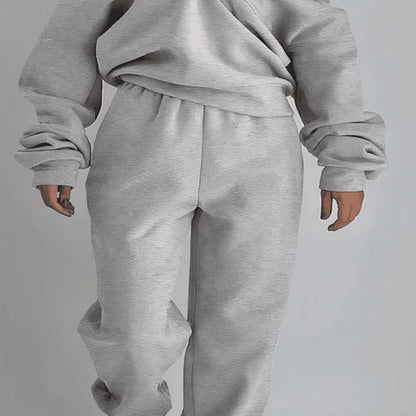 Womens Athletic Tracksuit Set with Fitted Design for Gym and Casual Wear
