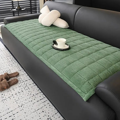 Quilted Couch Cover Mat with Pattern