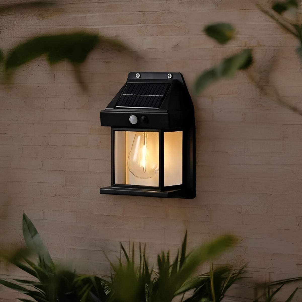 Solar Powered Outdoor LED Security Light with Motion Sensor Detection