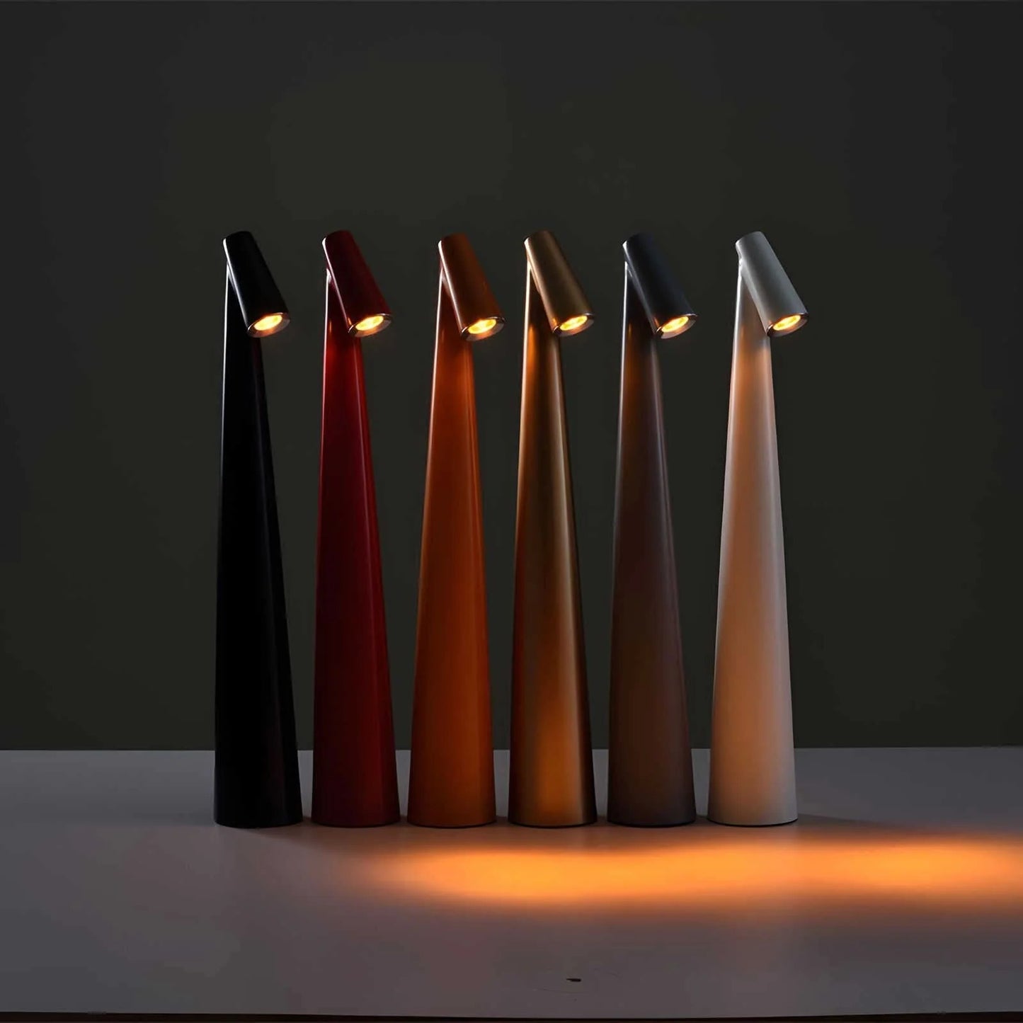 Cordless Aluminum Desk Lamp with 3-Level Dimming and USB Charging