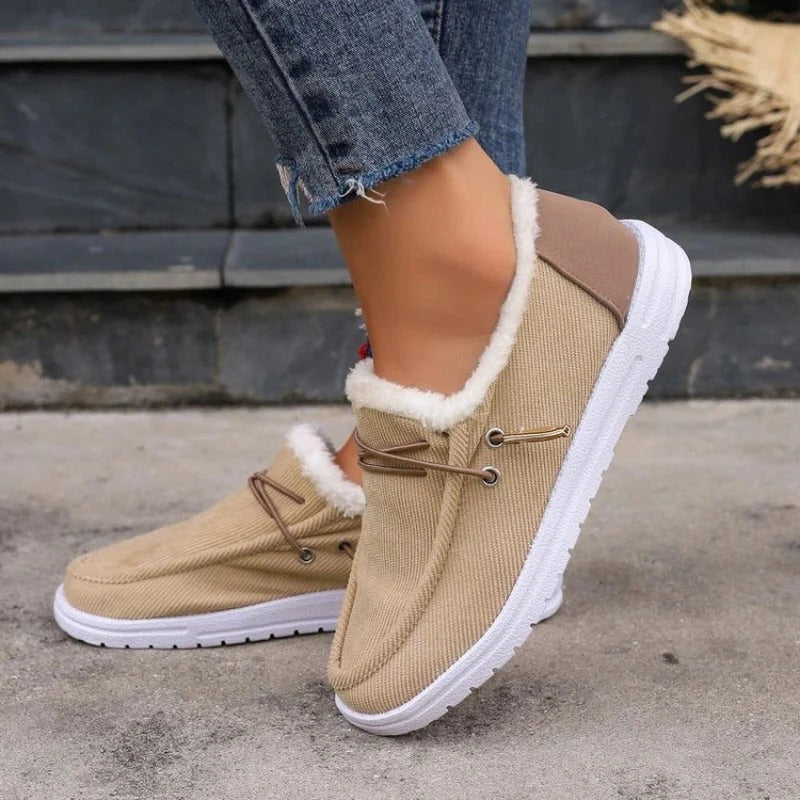 Insulated Winter Boots for Women with Modern Styling