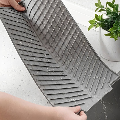 Non Slip Silicone Drying Mat with Drip Tray Design for Dishes