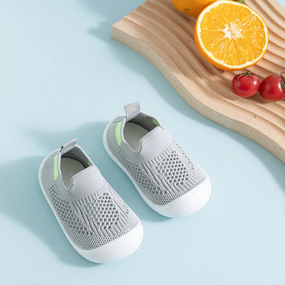 Grip Socks for Kids with Rubberized Sole and Breathable Fabric