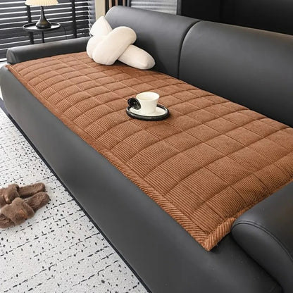 Quilted Couch Cover Mat with Pattern