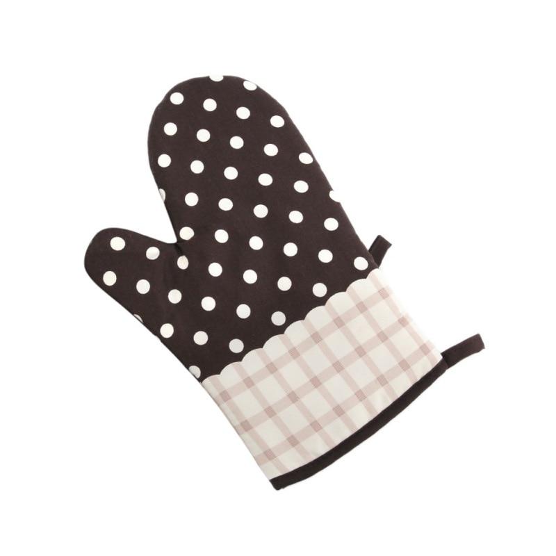 Heat Resistant Oven Mitt with Extended Forearm Coverage and Slip Resistant Grip