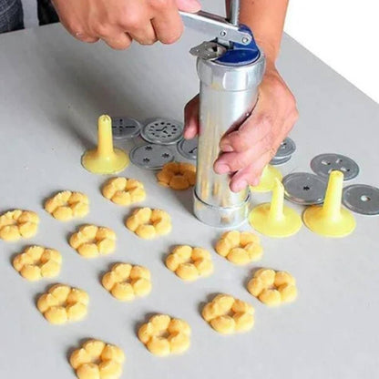 Cookie and Pastry Press Aluminum with 20 Decorating Discs and 4 Nozzles