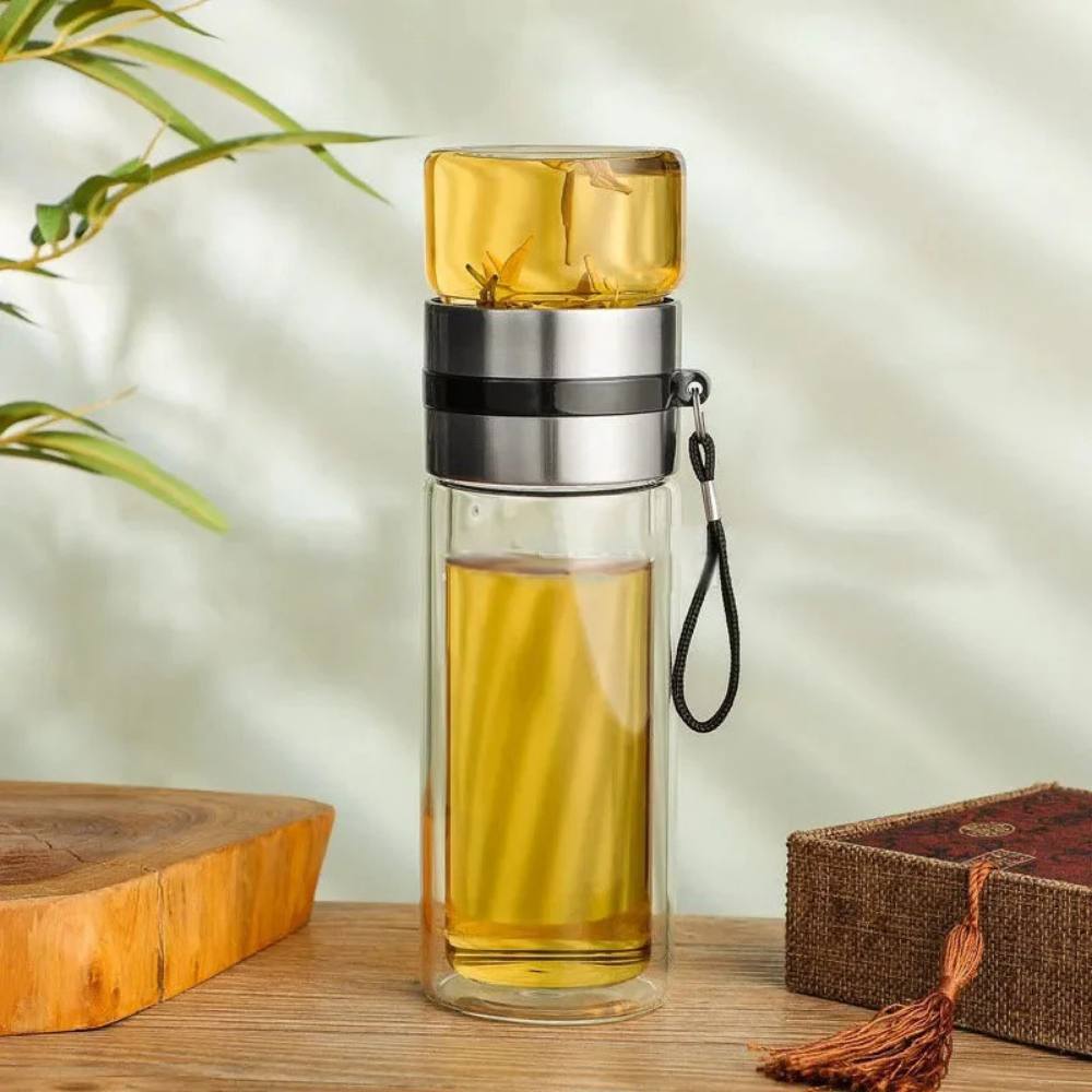 Transparent Portable Insulated Glass Bottle with Tea Filter for Healthy Drinks