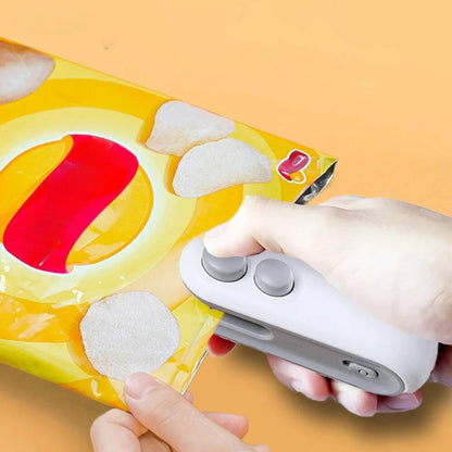 Compact 2 in 1 Food Sealing Device