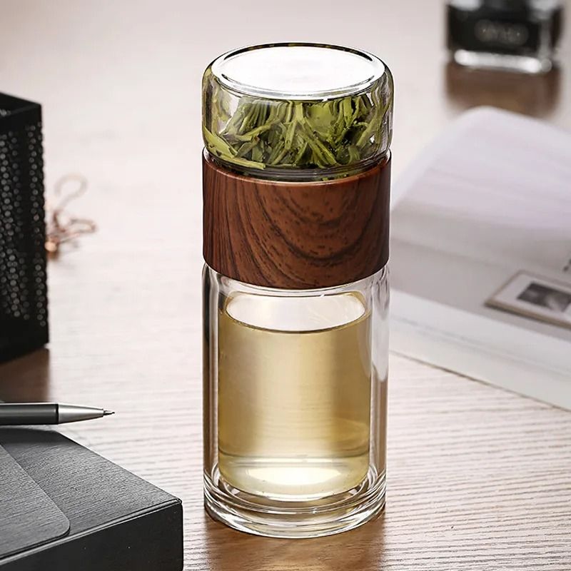 Double Wall Borosilicate Glass Travel Bottle with Built-in Strainer for Loose Leaf and Herbal Tea Brewing